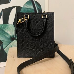 Louis Vuitton Petit Sac Plat - Authentic